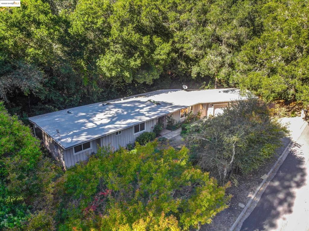 CHARLES HILL - Residential