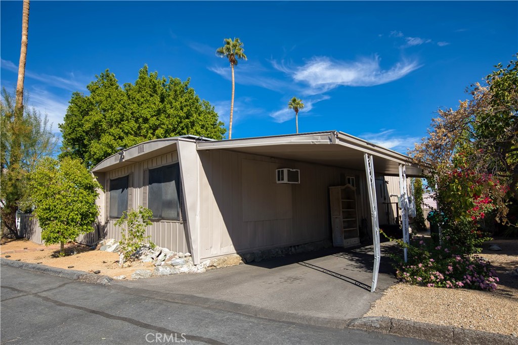 Silver Spur Mobile (32339) - Manufactured In Park