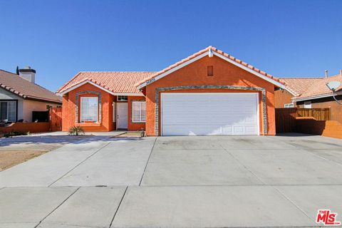 Photo of 36805 Alder Street, Palmdale, CA 93552 (MLS # 25619423)