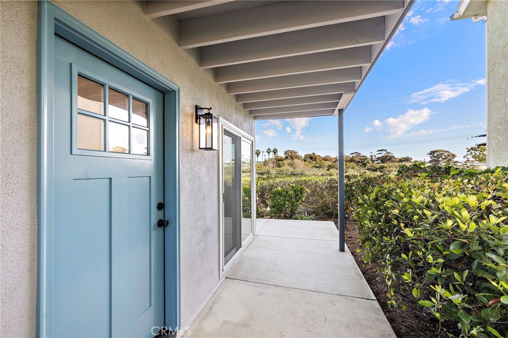 213 Avenida Lobeiro A