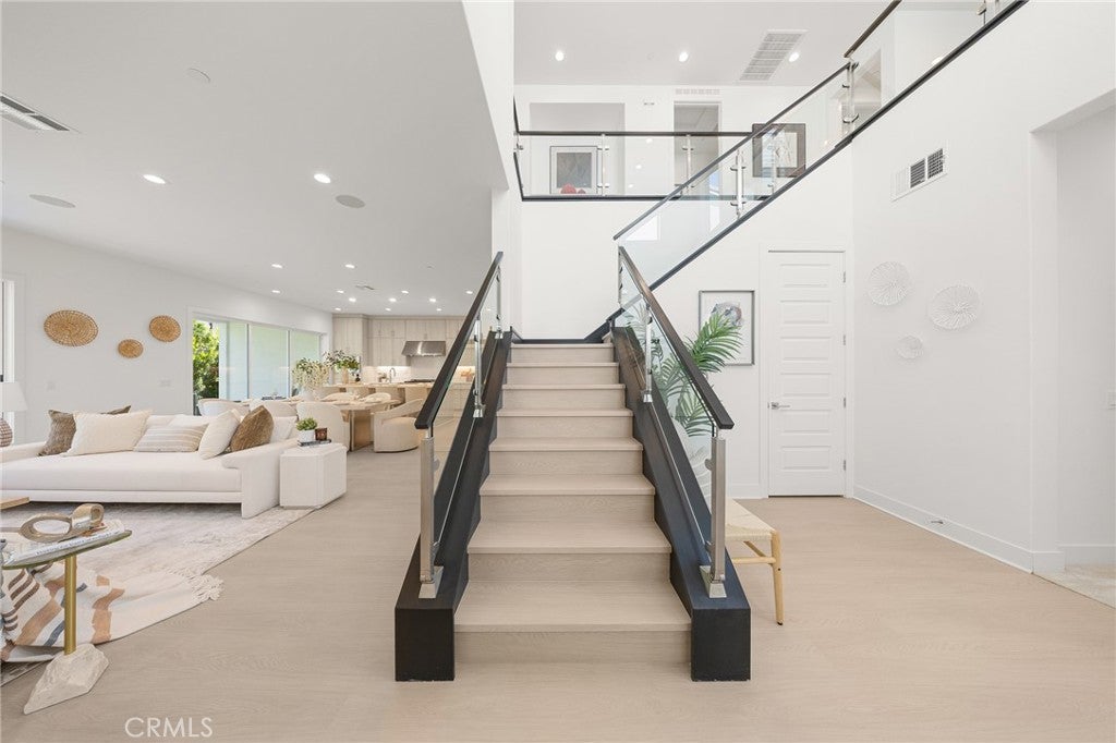 200 Orange Grove