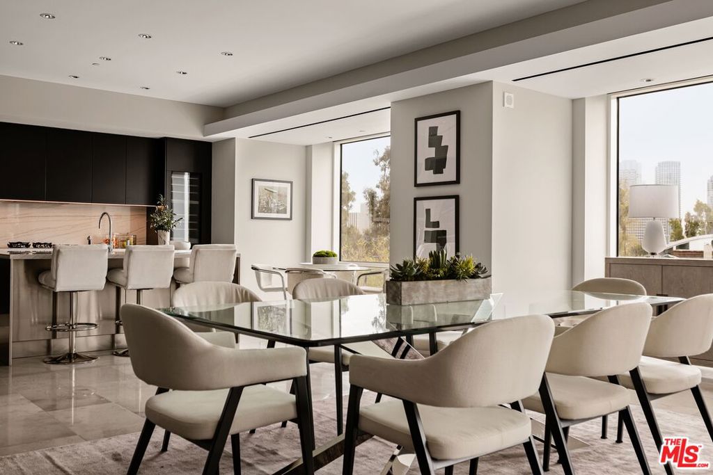 Properties 4 1200 Club View Drive 3S