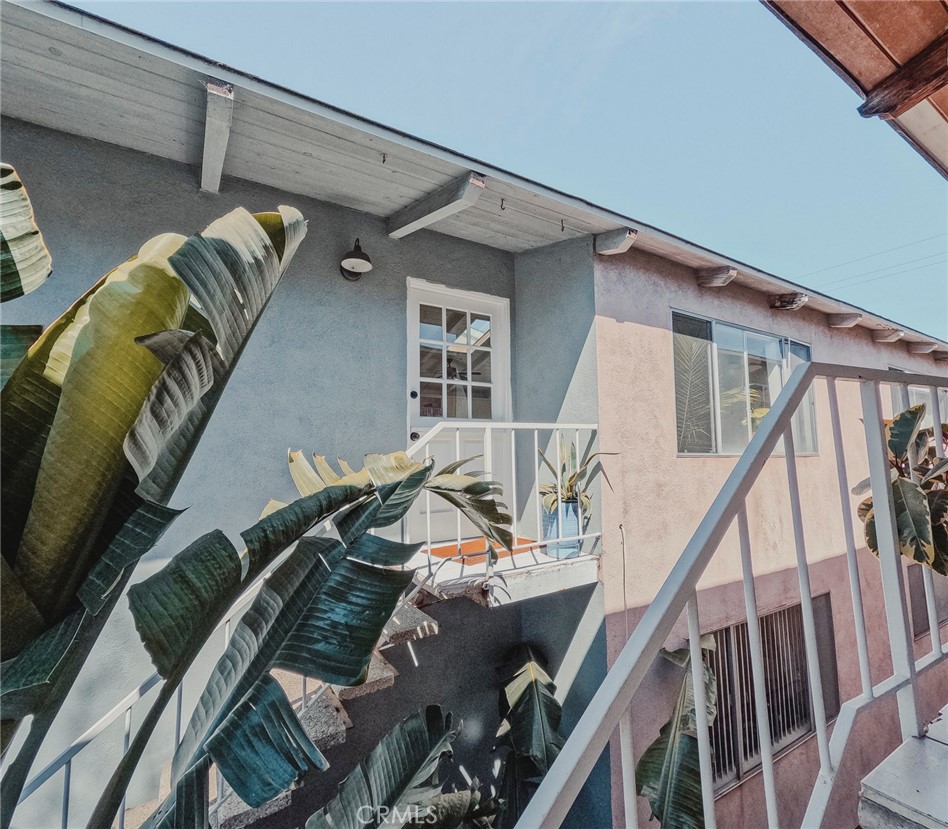 Corona del Mar North of PCH (CNHW) - Residential Income