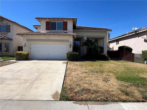 Photo of 21 Villa Ravenna, Lake Elsinore, CA 92532 (MLS # SW26064583)