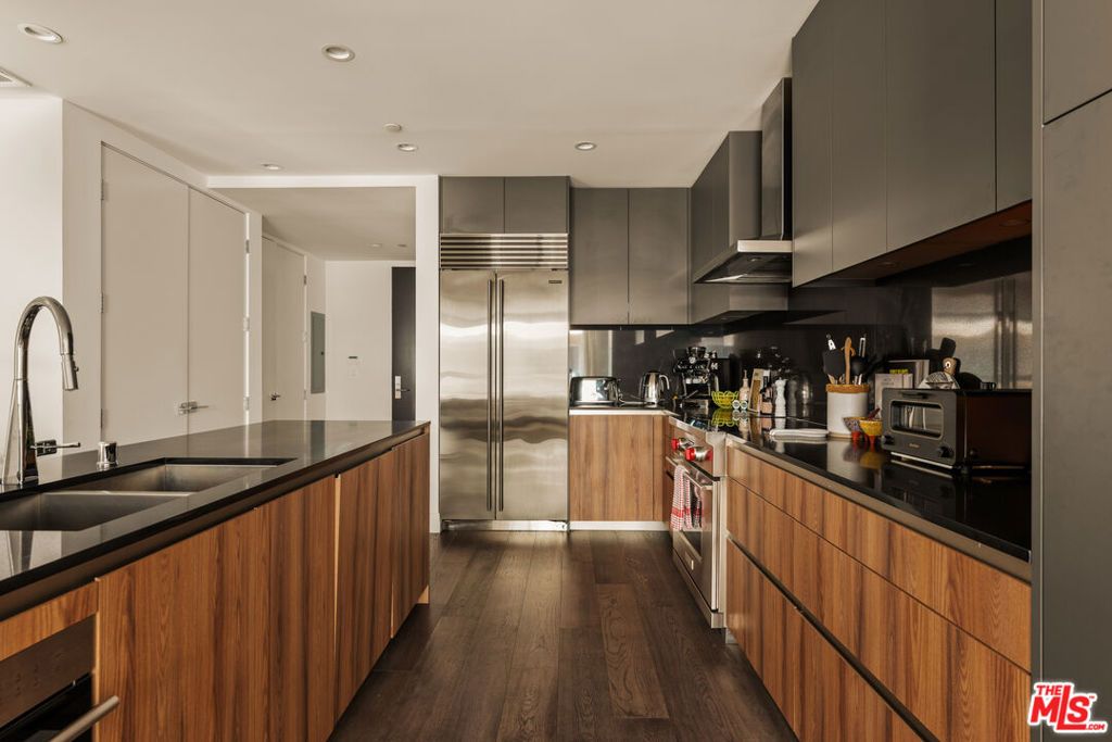 Photo of 728 N Sweetzer Avenue #212, West Hollywood, CA 90069 (MLS # 26652941)