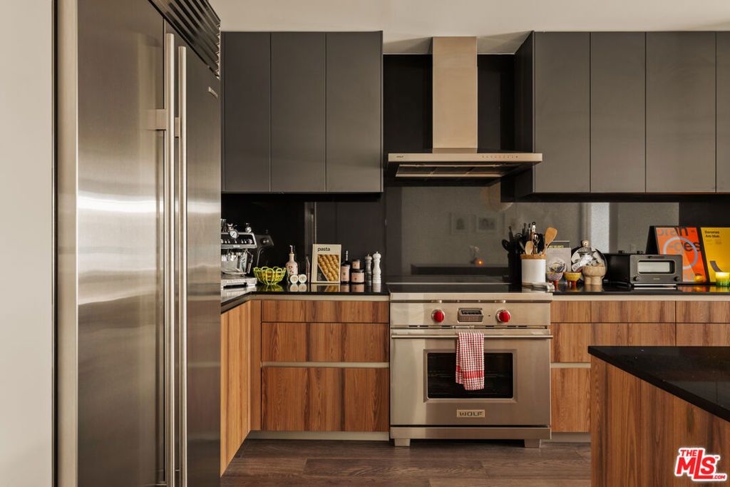 Photo of 728 N Sweetzer Avenue #212, West Hollywood, CA 90069 (MLS # 26652941)