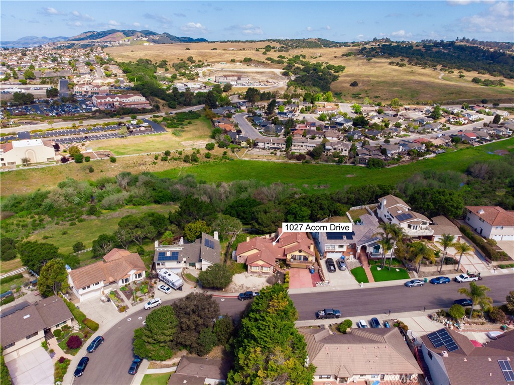 1027 Acorn Drive