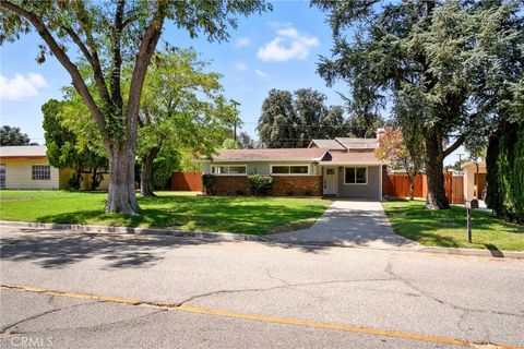 Photo of 6529 Marguerita Avenue, Riverside, CA 92506 (MLS # IV25176606) Photo of 6529 Marguerita Avenue, Riverside, CA 92506 (MLS # IV25176606)