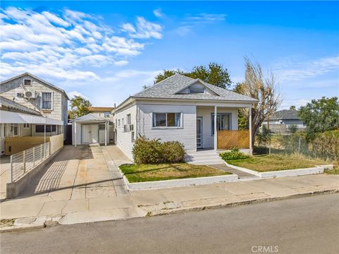 Photo of 516 Palm Way, Needles, CA 92363 (MLS # IG26042408)