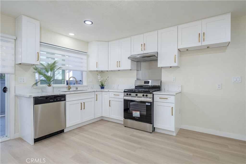 1250 S Brookhurst 1109