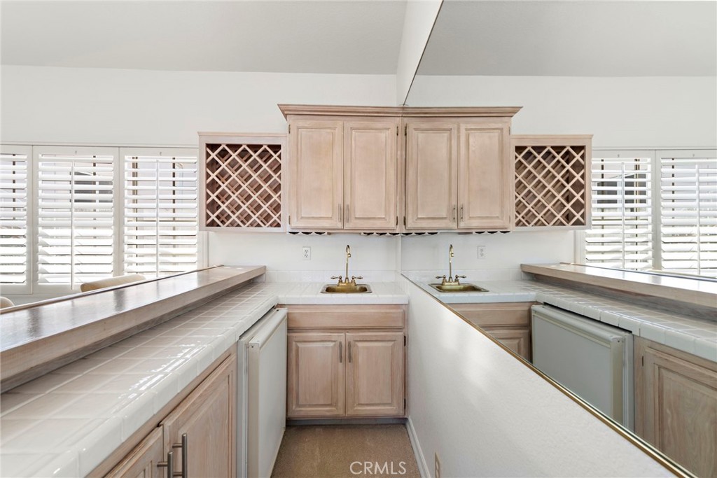 Corona del Mar South of PCH (CDMS) - Residential Lease
