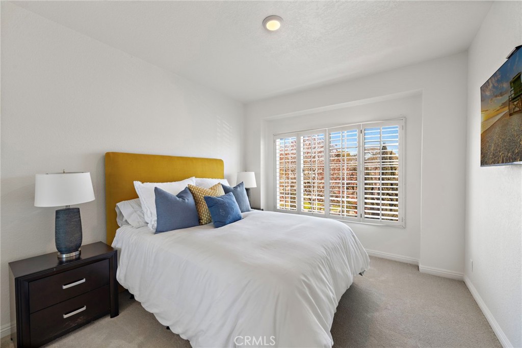 Corona del Mar South of PCH (CDMS) - Residential Lease