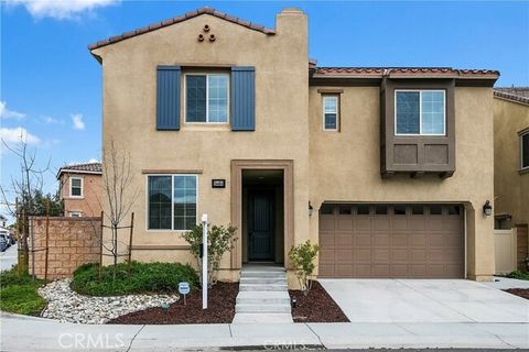 24464 periwinkle lake elsinore ca 92532