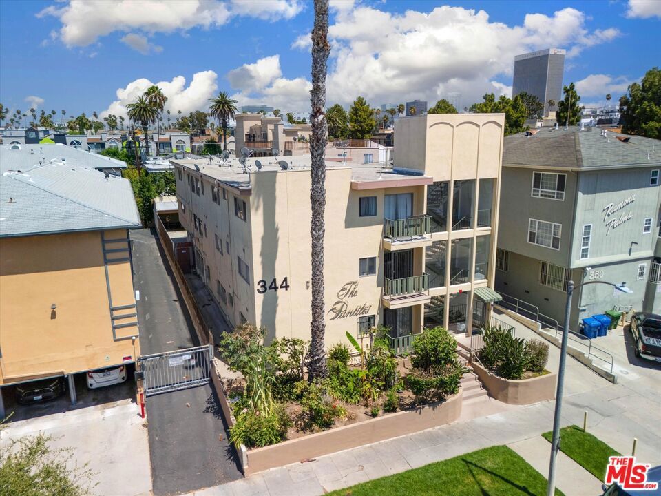 344 S Hobart Boulevard