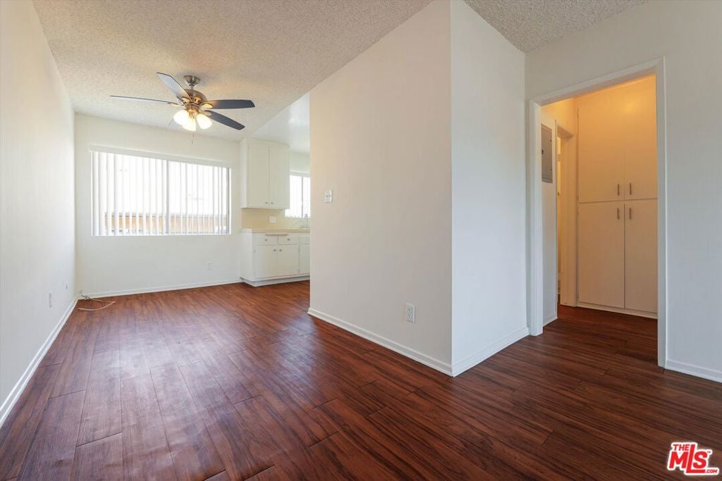 344 S Hobart Boulevard