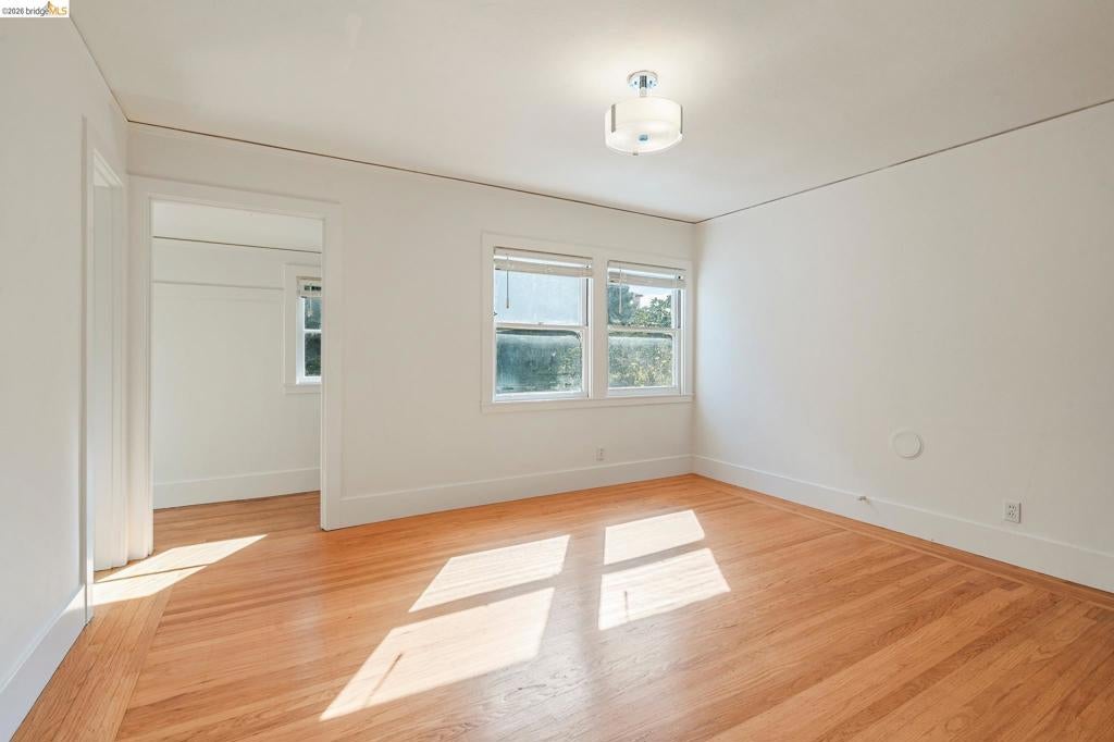 3048 Halcyon Ct
