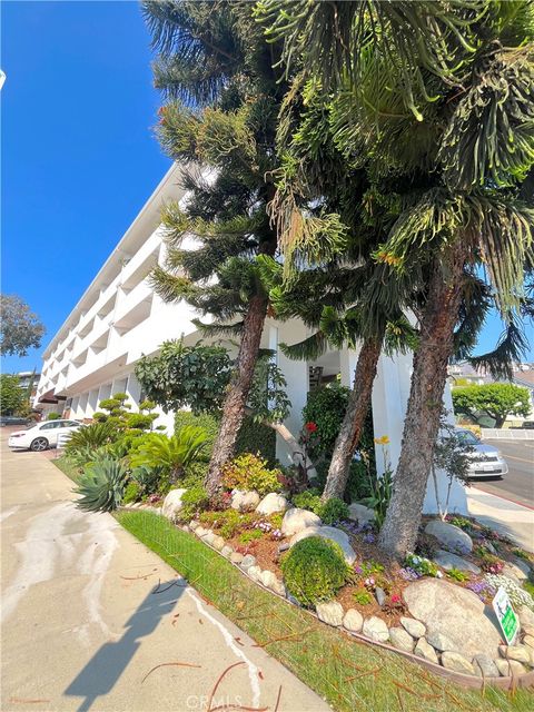 Tiny photo for 100 Cliff Drive #15, Laguna Beach, CA 92651 (MLS # SR25232232)