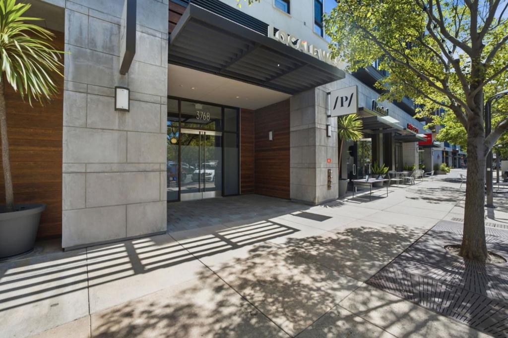 3768 Capitol Avenue 415B