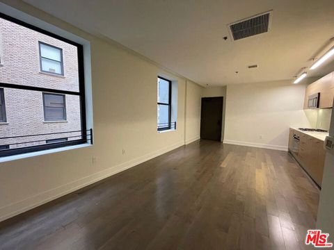 Photo of 727 W 7th Street #901, Los Angeles, CA 90017 (MLS # 26652027)