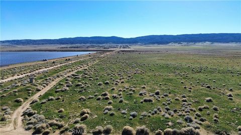 Photo of 0 Gaskell Rd & George St, Rosamond, CA 93560 (MLS # SR25278191)