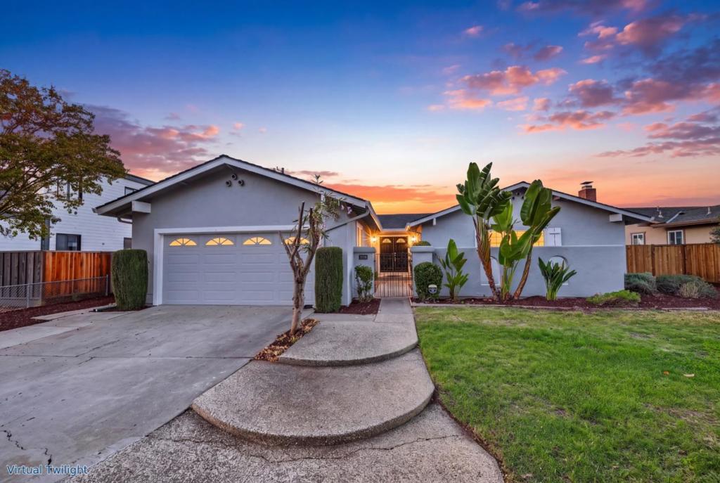 2729 Los Altos Drive