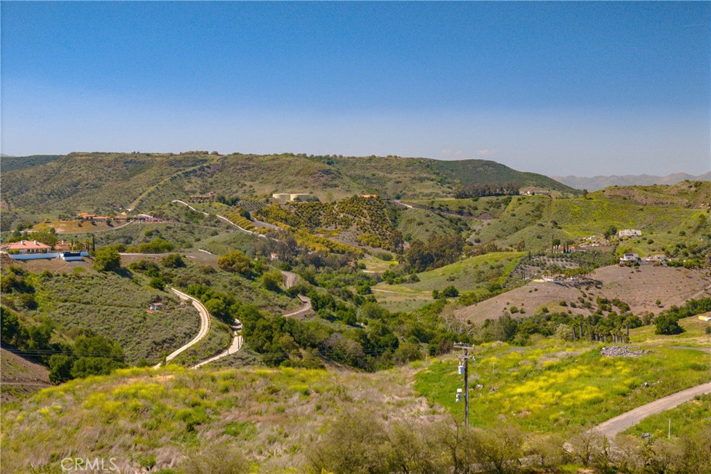 3 La Cruz Drive