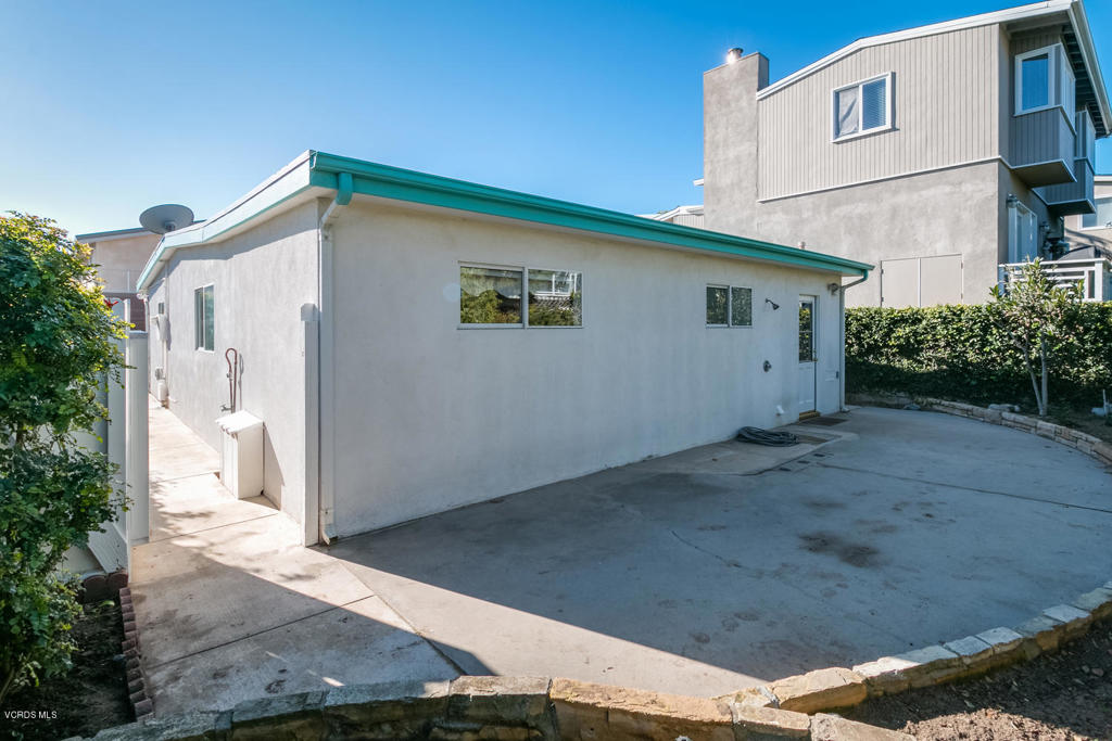 Pierpont/Ocean Front - 0276 - Residential