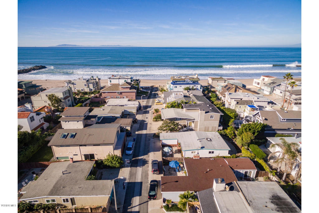 Pierpont/Ocean Front - 0276 - Residential
