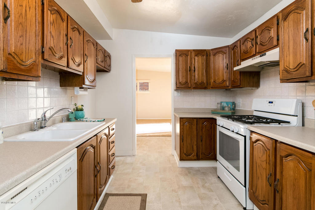 Pierpont/Ocean Front - 0276 - Residential