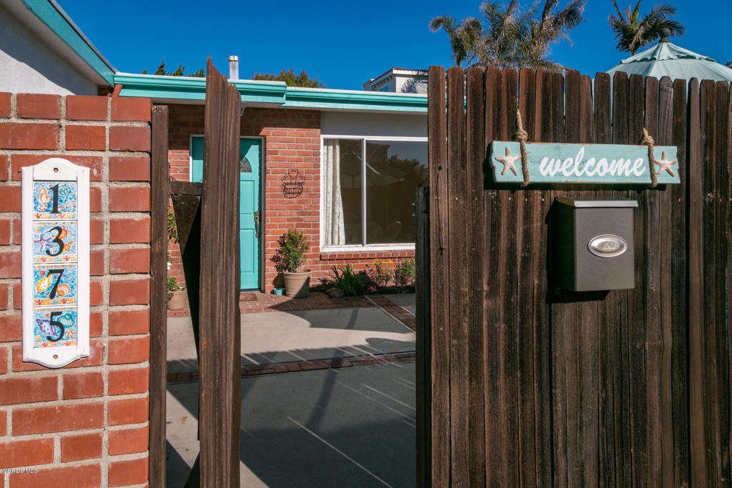 Pierpont/Ocean Front - 0276 - Residential