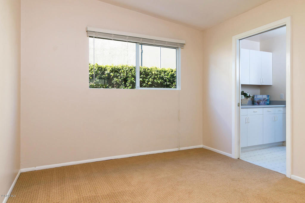 Pierpont/Ocean Front - 0276 - Residential