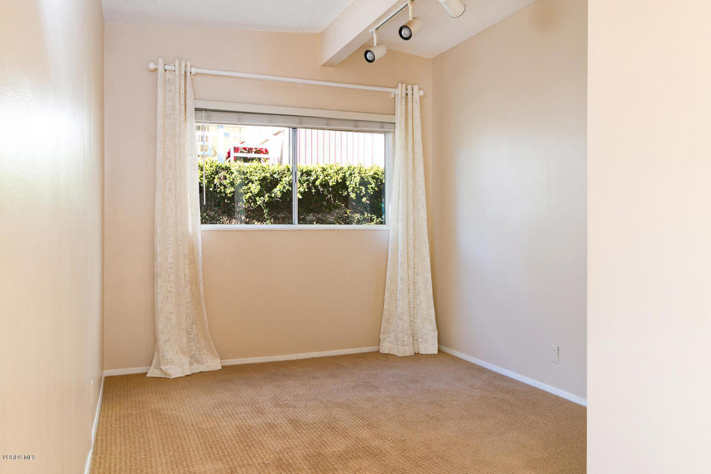 Pierpont/Ocean Front - 0276 - Residential