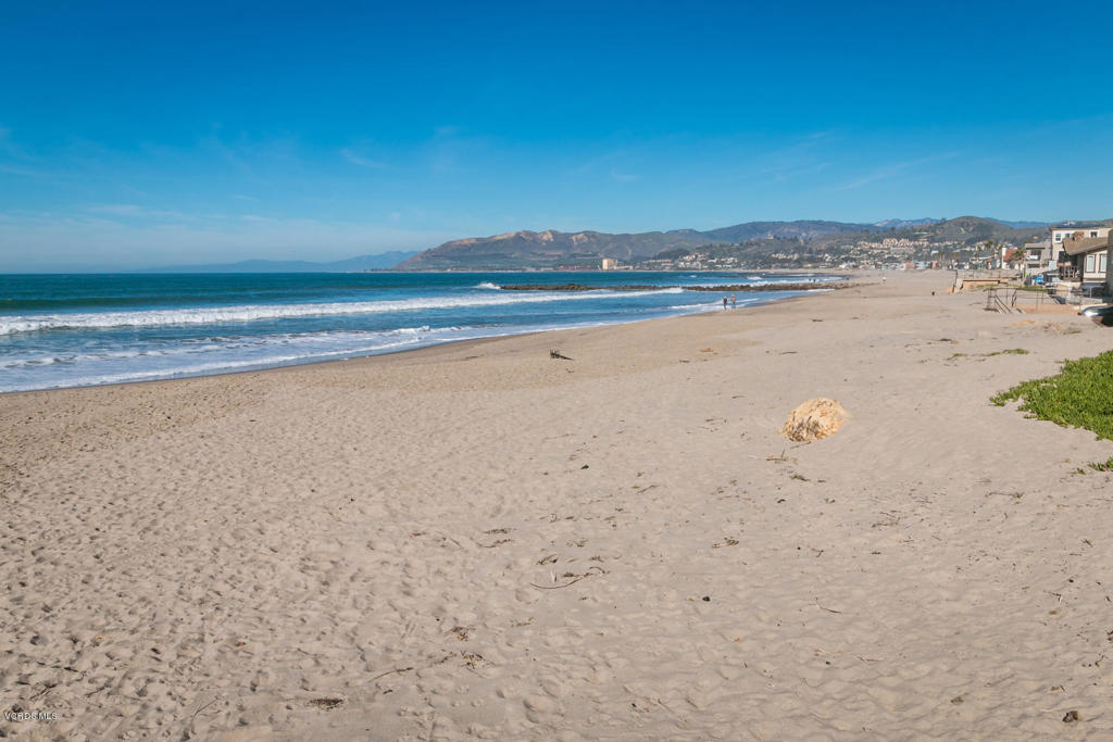 Pierpont/Ocean Front - 0276 - Residential