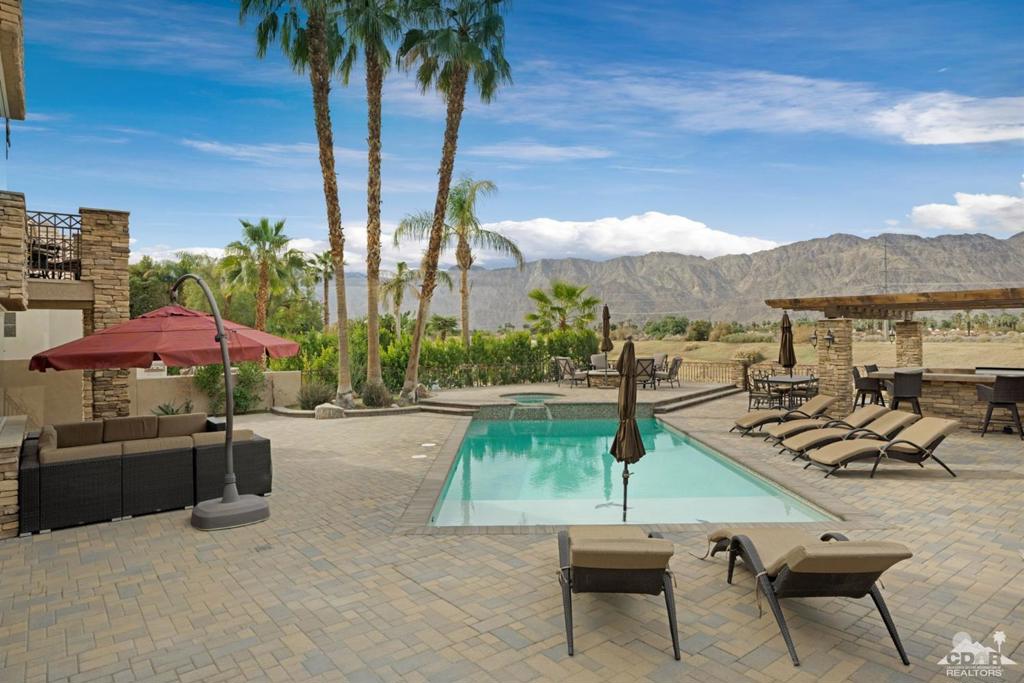 La Quinta Fairways - Residential