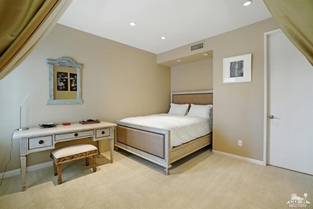 La Quinta Fairways - Residential