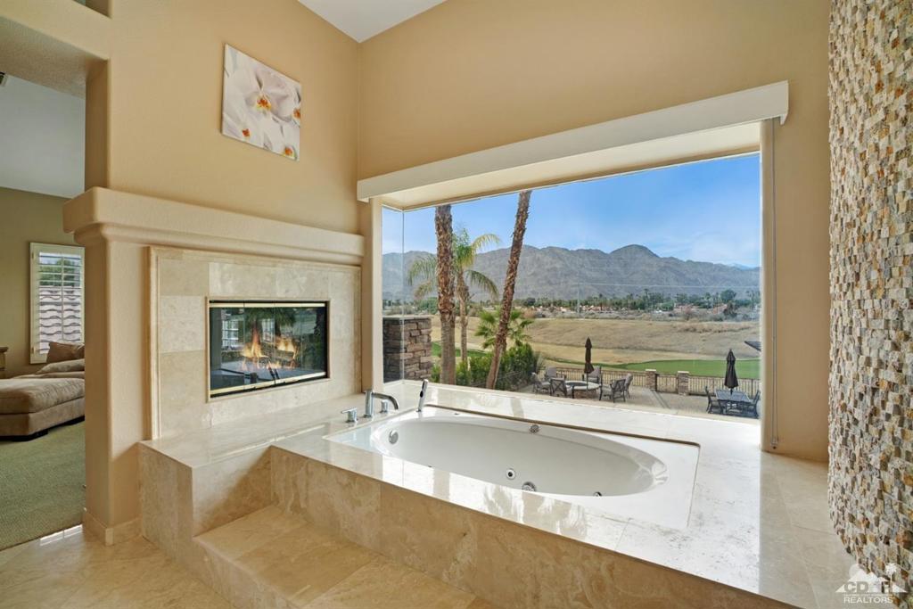 La Quinta Fairways - Residential