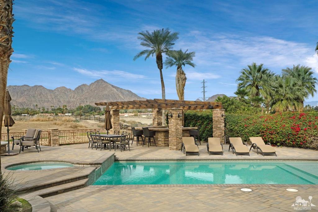 La Quinta Fairways - Residential