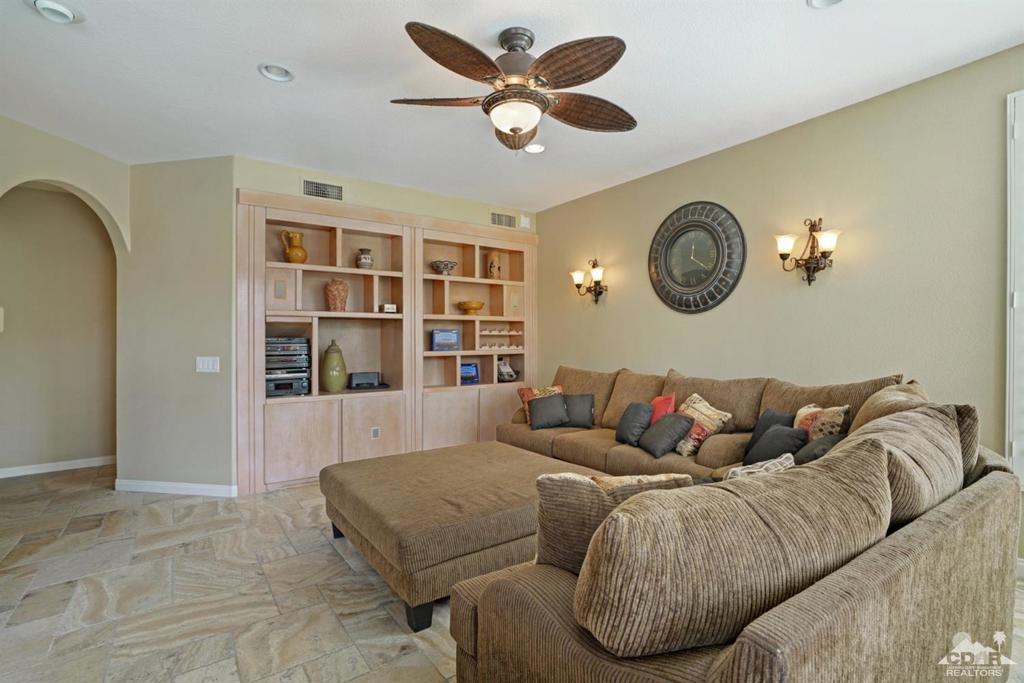 La Quinta Fairways - Residential