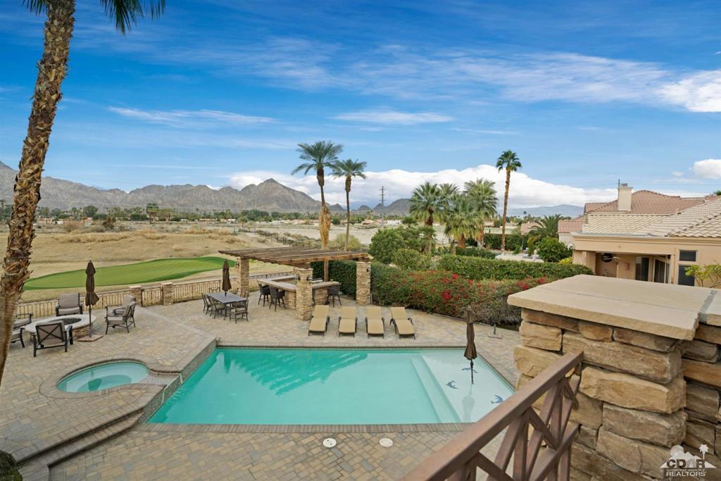 La Quinta Fairways - Residential