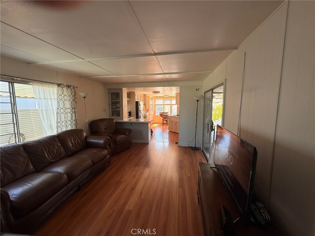 2550 Pacific Coast Highway 8