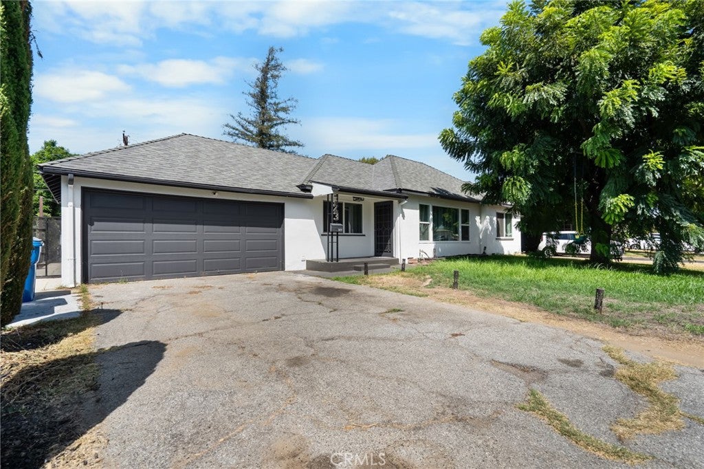323 N Morris Avenue