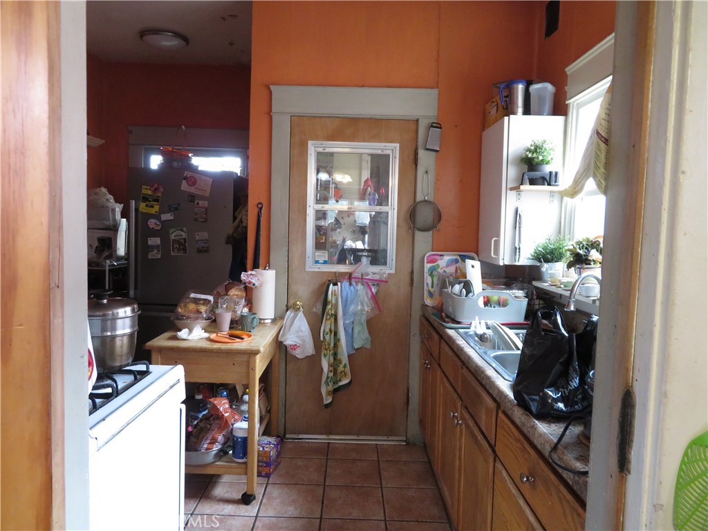 3830 S Figueroa Street