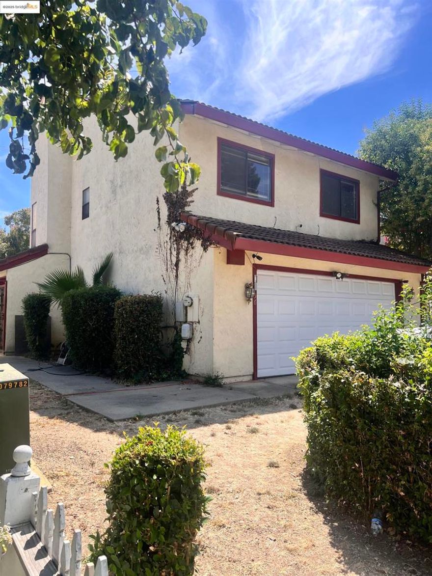 Bring your vision to life in Natomas! This 3-bedroom, 2.5-bath home with a versatile bonus room offers the same great layout and square footage as recently remodeled homes in the neighborhood — but with the opportunity to create it your way. The family room features vaulted ceilings and a cozy fireplace, while natural light fills the home. With a kitchen footprint ready to be reimagined, comfortable bedrooms, and a flexible bonus room perfect for an office or creative space, this property is ideal for buyers ready to roll up their sleeves or investors looking for their next project — the perfect canvas to make your vision a reality.