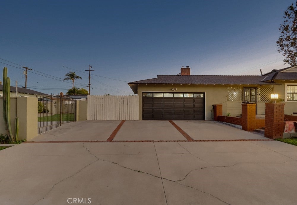 10904 La Mirada Boulevard