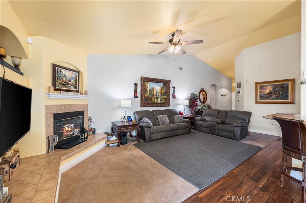 2039 W Avenue J7