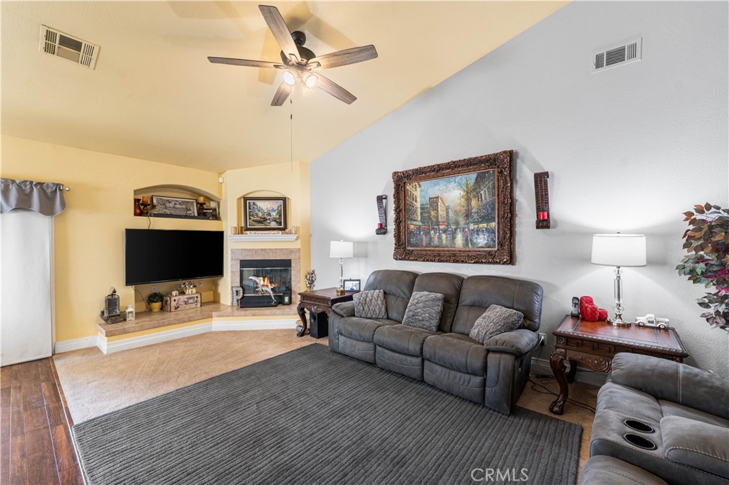 2039 W Avenue J7