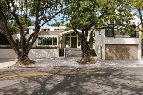 Photo of 12162 Laurel Terrace Drive, Studio City, CA 91604 (MLS # SR26157514)