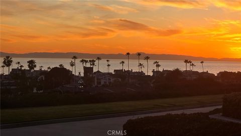 230 Lille Lane 113 Newport Beach CA 92663