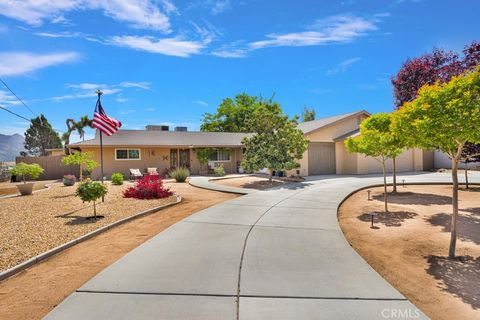 Photo of 17345 Vista Street, Hesperia, CA 92345 (MLS # HD26081730)