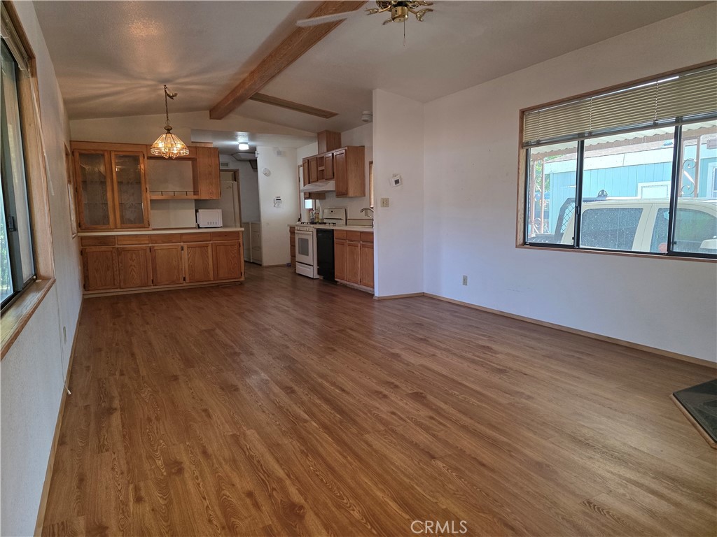 5330 Lakeshore Boulevard 5